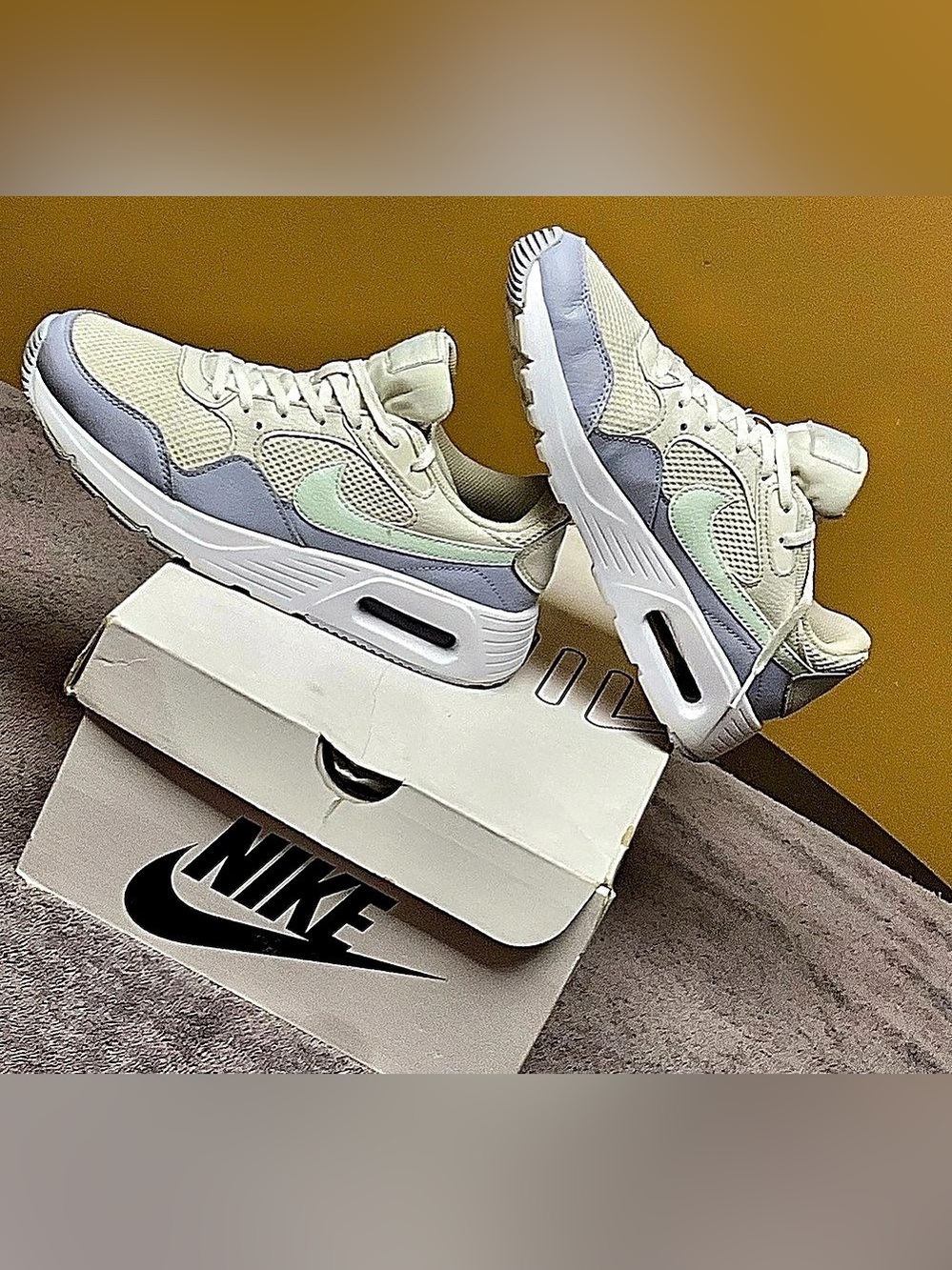NEWER WOMEN’S (NIKE AIR MAX SC! -PLATINUM TINT GHOST'/
BARELY GREEN!! Size-8